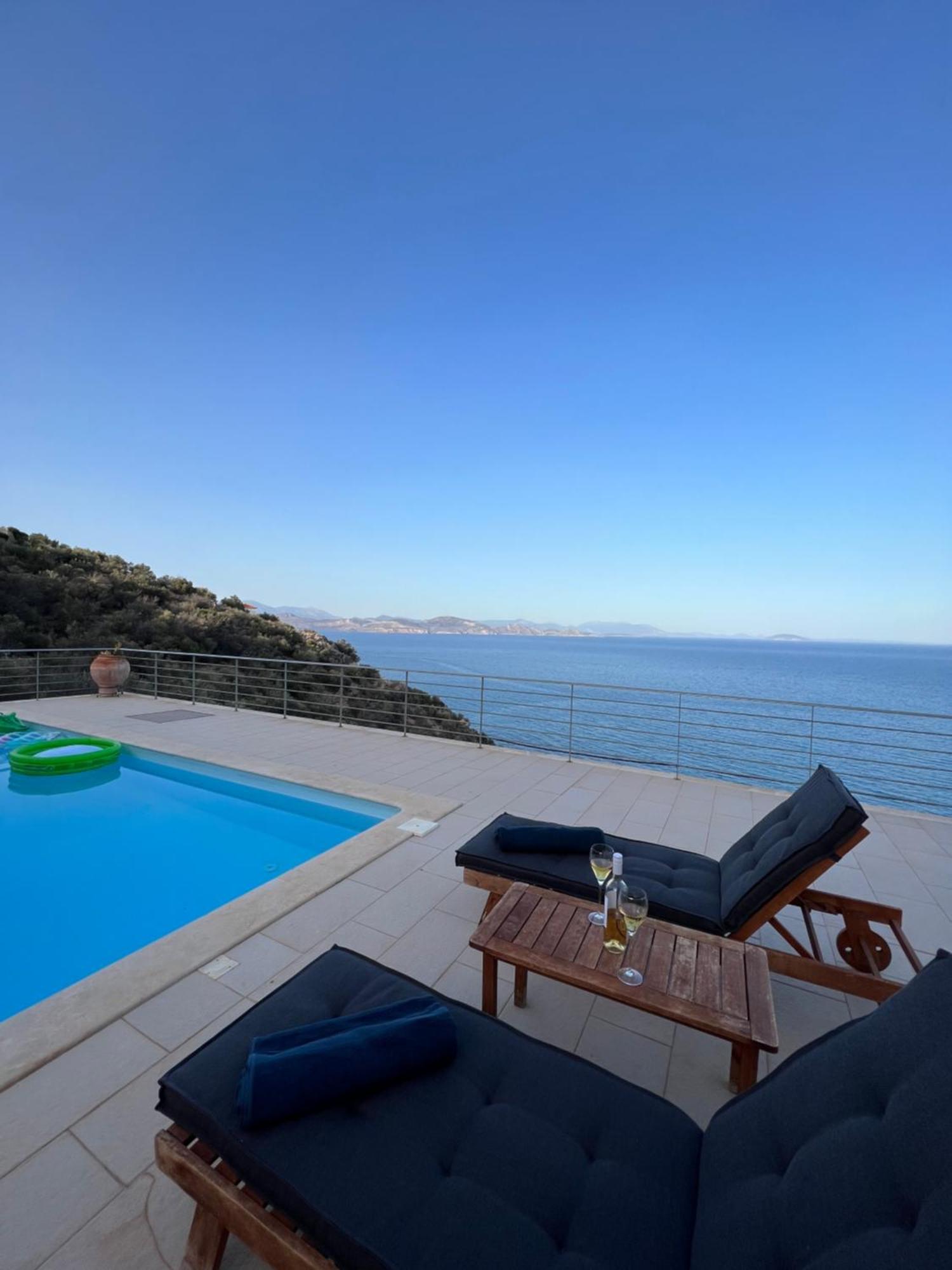 Vl Luxury Villa Kivérion 外观 照片