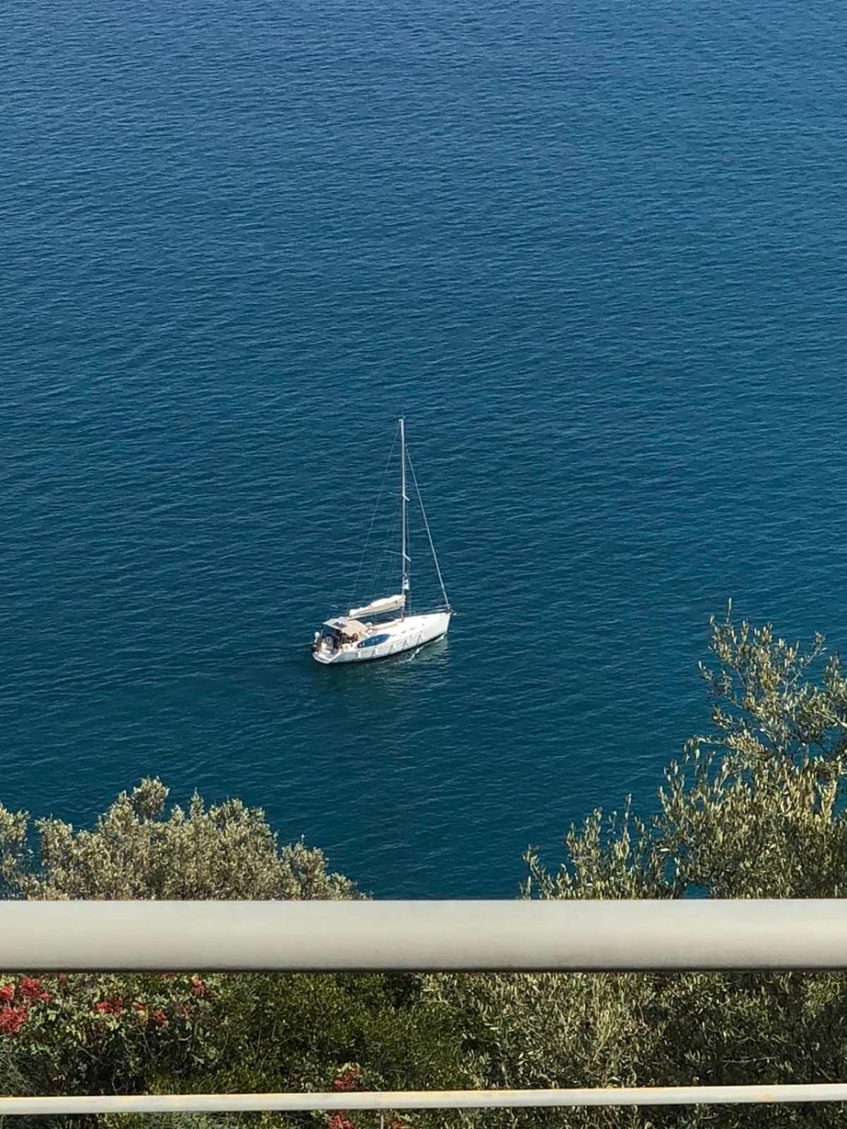 Vl Luxury Villa Kivérion 外观 照片